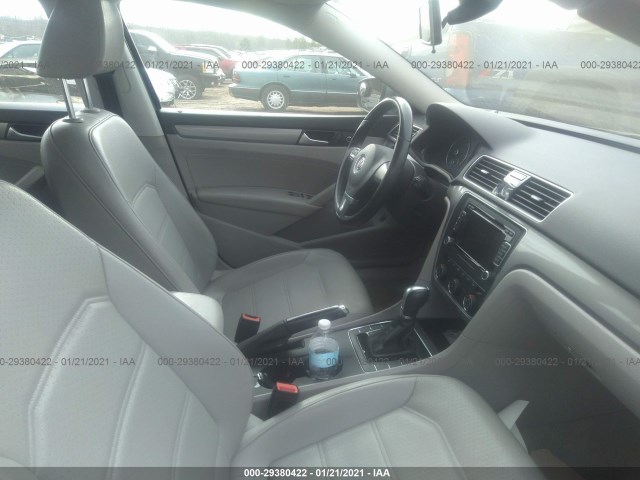 Photo 4 VIN: 1VWAS7A32FC097285 - VOLKSWAGEN PASSAT 