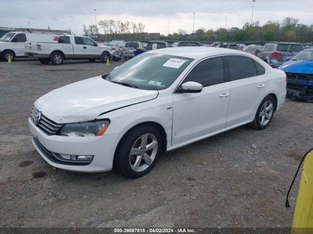 Photo 1 VIN: 1VWAS7A32FC111203 - VOLKSWAGEN PASSAT 