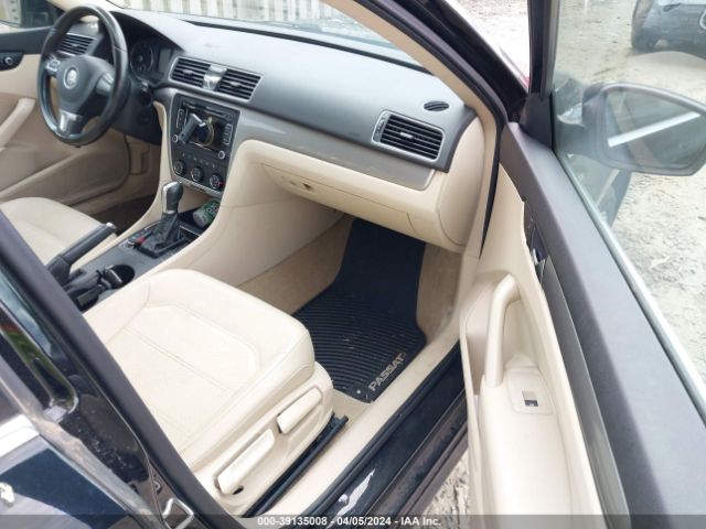 Photo 4 VIN: 1VWAS7A32FC119060 - VOLKSWAGEN PASSAT 