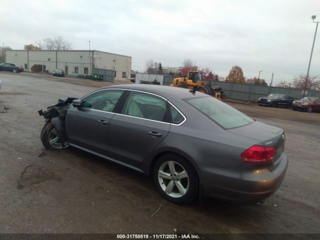 Photo 2 VIN: 1VWAS7A32FC121830 - VOLKSWAGEN PASSAT 