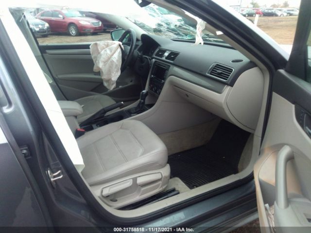 Photo 4 VIN: 1VWAS7A32FC121830 - VOLKSWAGEN PASSAT 