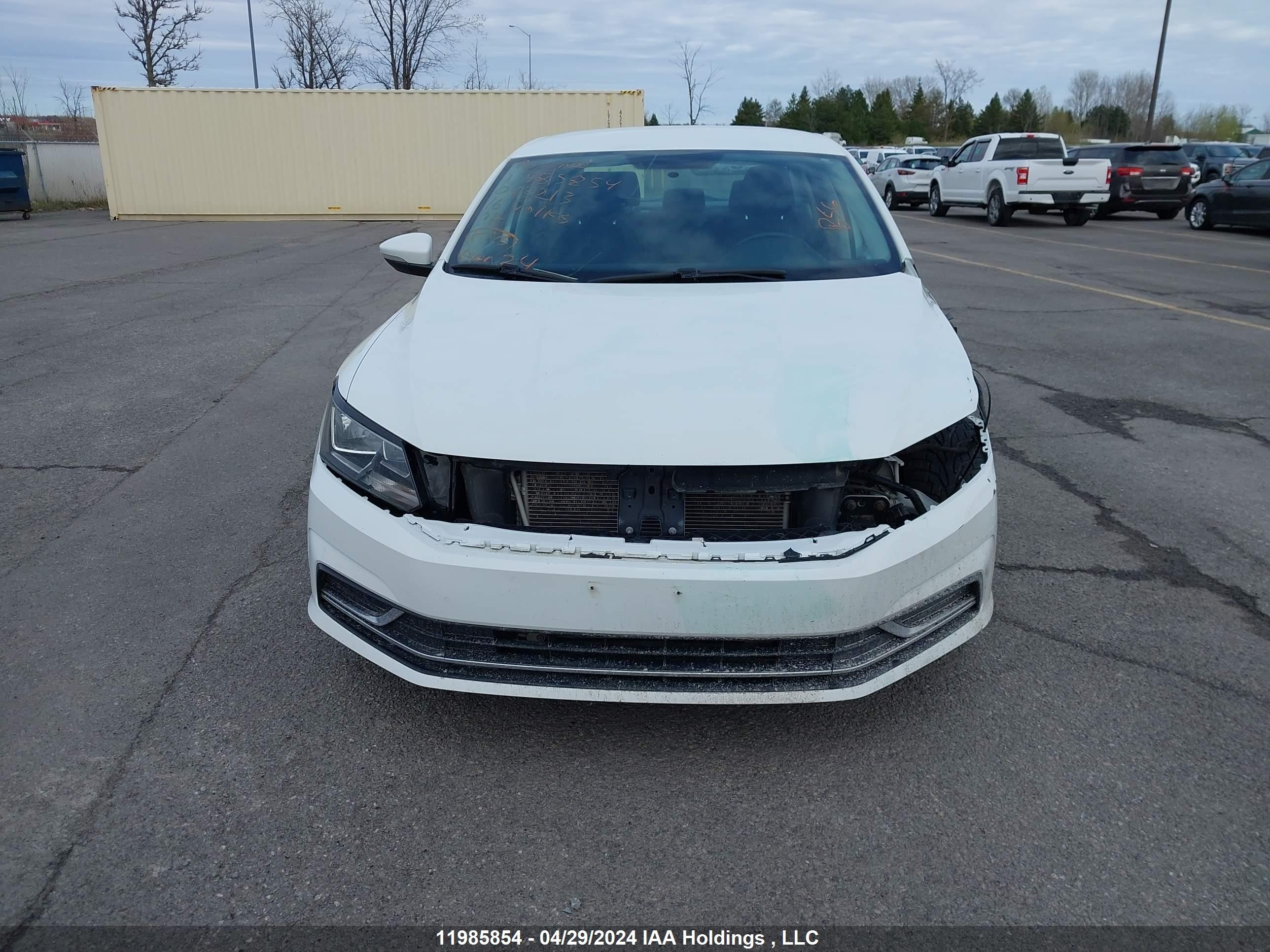 Photo 12 VIN: 1VWAS7A32GC043213 - VOLKSWAGEN PASSAT 