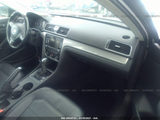 Photo 4 VIN: 1VWAS7A33FC097893 - VOLKSWAGEN PASSAT 