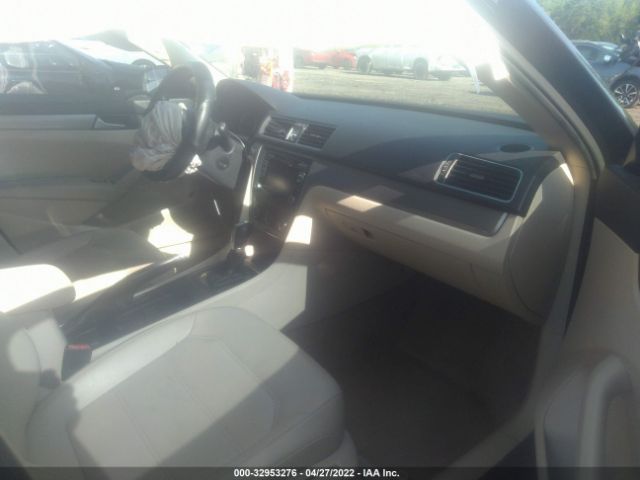 Photo 4 VIN: 1VWAS7A33FC106110 - VOLKSWAGEN PASSAT 