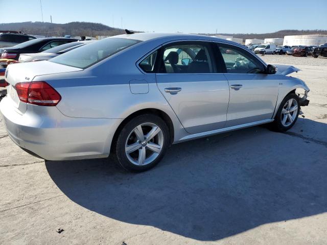 Photo 2 VIN: 1VWAS7A34FC109338 - VOLKSWAGEN PASSAT 