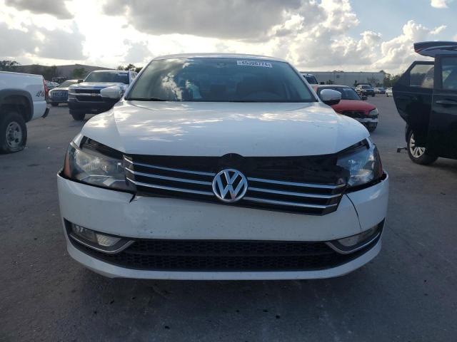 Photo 4 VIN: 1VWAS7A34FC111302 - VOLKSWAGEN PASSAT 