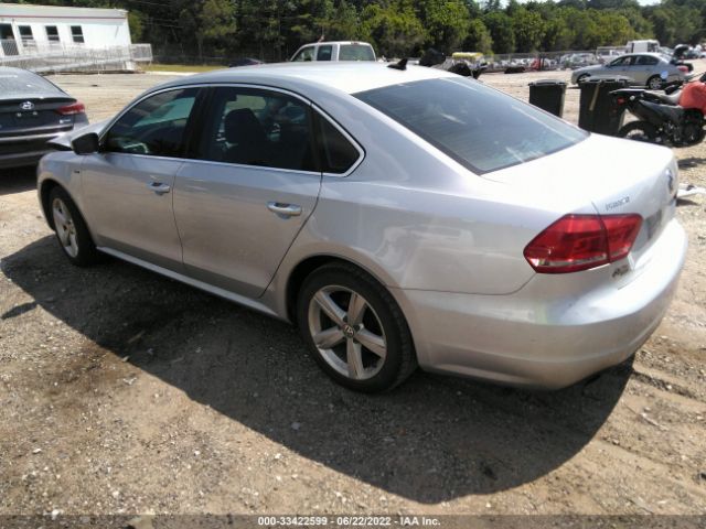 Photo 2 VIN: 1VWAS7A34FC111655 - VOLKSWAGEN PASSAT 