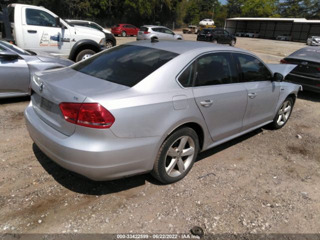 Photo 3 VIN: 1VWAS7A34FC111655 - VOLKSWAGEN PASSAT 