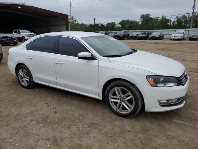 Photo 3 VIN: 1VWAS7A34FC114376 - VOLKSWAGEN PASSAT 