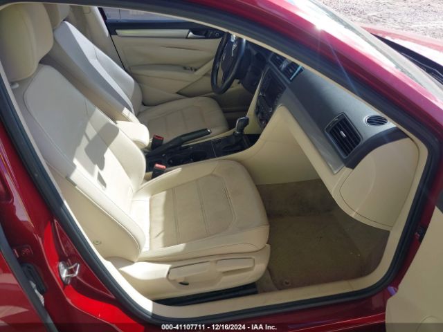 Photo 4 VIN: 1VWAS7A34FC117844 - VOLKSWAGEN PASSAT 