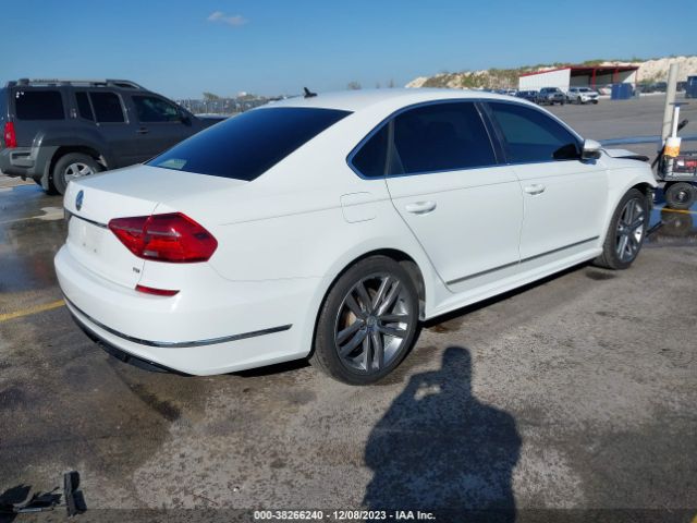 Photo 3 VIN: 1VWAS7A34GC057758 - VOLKSWAGEN PASSAT 