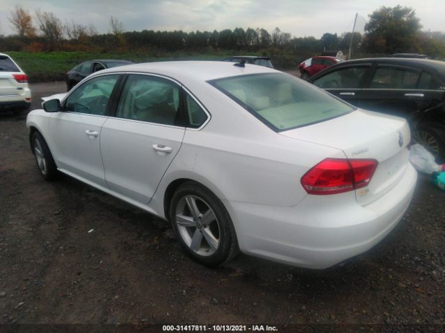 Photo 2 VIN: 1VWAS7A35FC094610 - VOLKSWAGEN PASSAT 