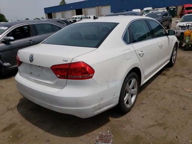 Photo 3 VIN: 1VWAS7A35FC111597 - VOLKSWAGEN PASSAT 