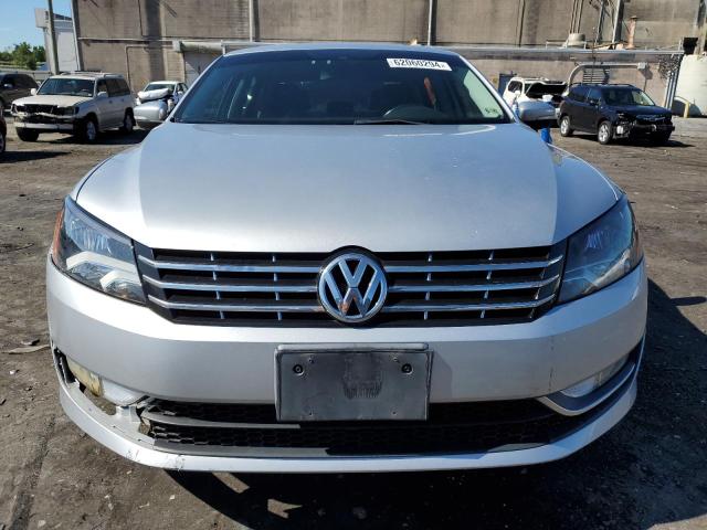 Photo 4 VIN: 1VWAS7A36FC104724 - VOLKSWAGEN PASSAT 