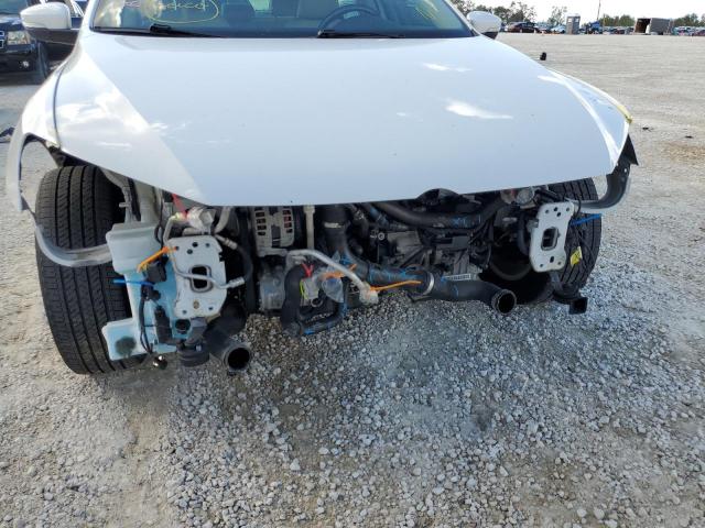 Photo 8 VIN: 1VWAS7A37FC027930 - VOLKSWAGEN PASSAT 