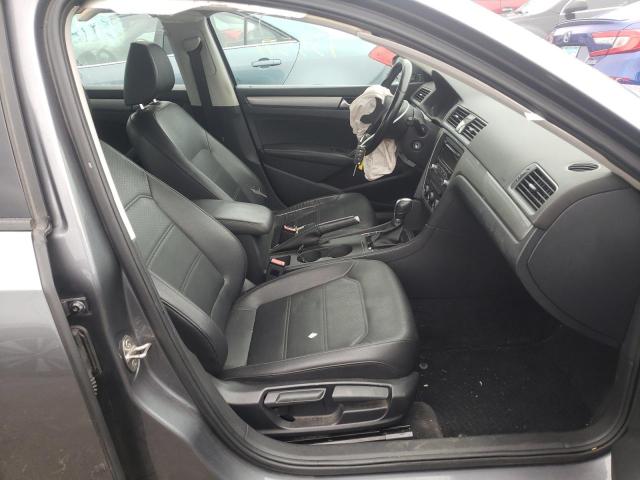 Photo 4 VIN: 1VWAS7A38FC043554 - VOLKSWAGEN PASSAT 