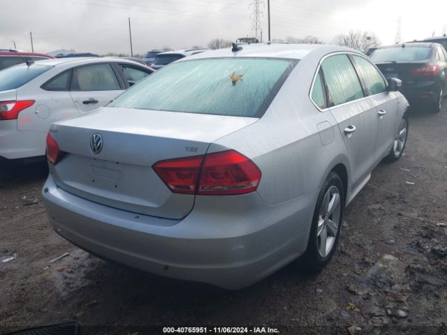 Photo 3 VIN: 1VWAS7A38FC122514 - VOLKSWAGEN PASSAT 