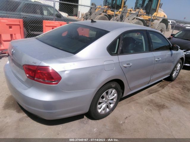 Photo 3 VIN: 1VWAS7A39FC008912 - VOLKSWAGEN PASSAT 