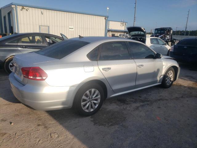 Photo 2 VIN: 1VWAS7A39FC041330 - VOLKSWAGEN PASSAT 