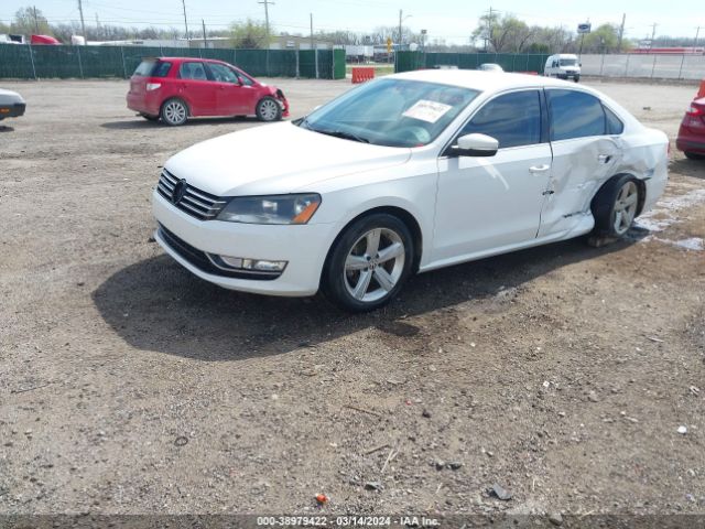 Photo 1 VIN: 1VWAS7A39FC089443 - VOLKSWAGEN PASSAT 