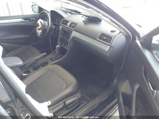 Photo 4 VIN: 1VWAS7A39FC111943 - VOLKSWAGEN PASSAT 