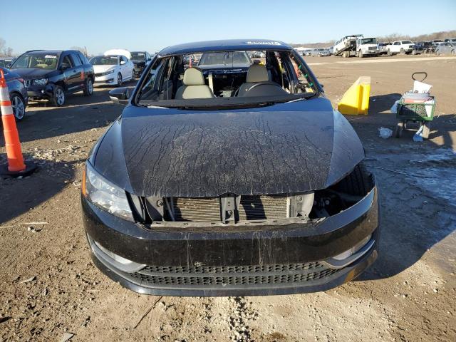 Photo 4 VIN: 1VWAS7A39FC122716 - VOLKSWAGEN PASSAT S 