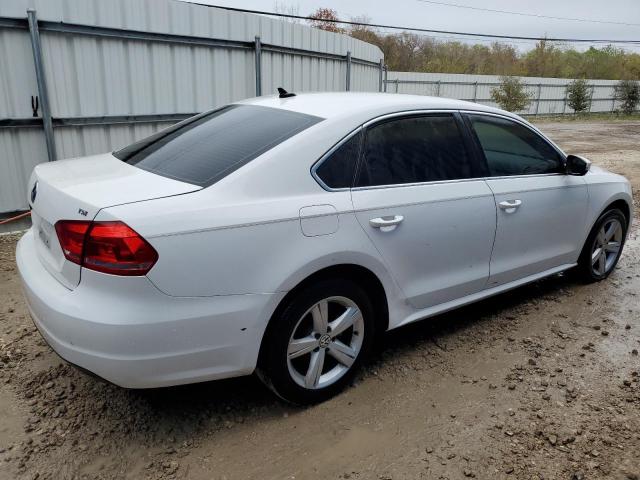 Photo 2 VIN: 1VWAS7A3XFC081061 - VOLKSWAGEN PASSAT 