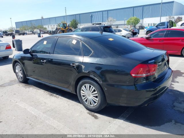 Photo 2 VIN: 1VWAT7A25FCO73933 - VOLKSWAGEN PASSAT 