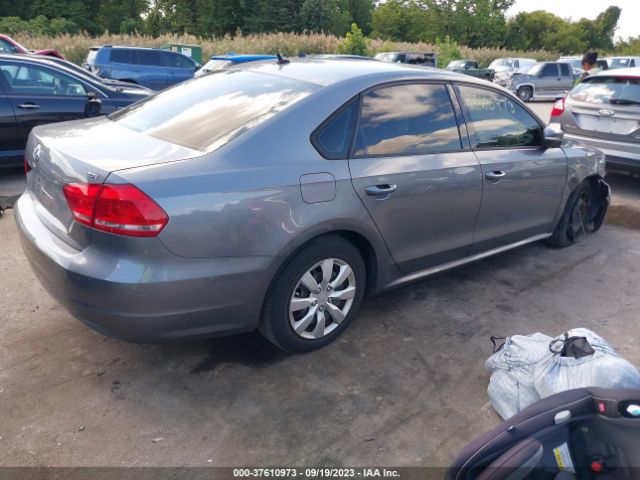 Photo 3 VIN: 1VWAT7A30FC005507 - VOLKSWAGEN PASSAT 