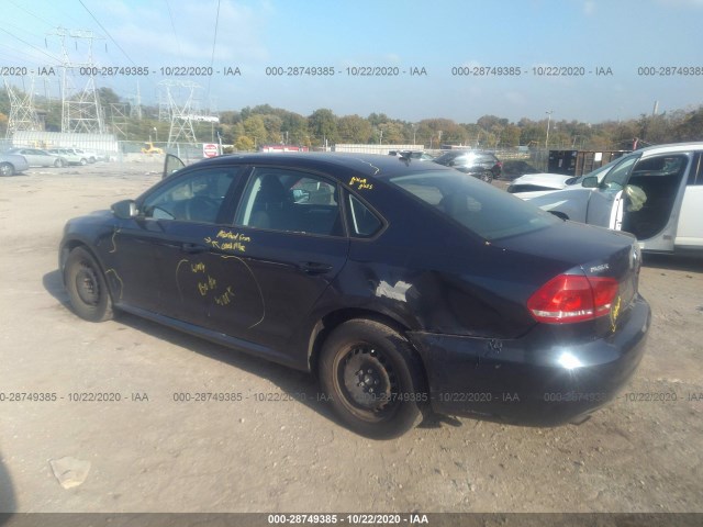 Photo 2 VIN: 1VWAT7A30FC018855 - VOLKSWAGEN PASSAT 