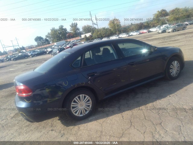 Photo 3 VIN: 1VWAT7A30FC018855 - VOLKSWAGEN PASSAT 