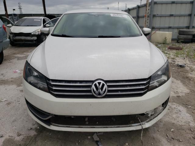 Photo 8 VIN: 1VWAT7A30FC049510 - VOLKSWAGEN PASSAT 