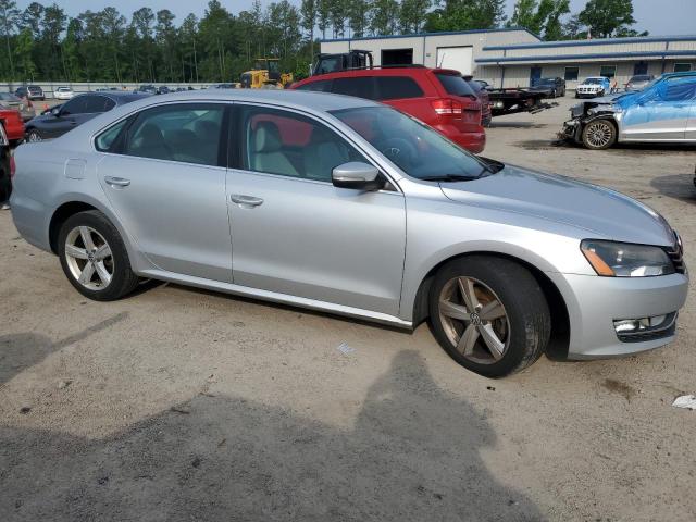 Photo 3 VIN: 1VWAT7A30FC084970 - VOLKSWAGEN PASSAT 