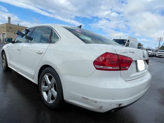 Photo 2 VIN: 1VWAT7A30FC094995 - VOLKSWAGEN PASSAT S 