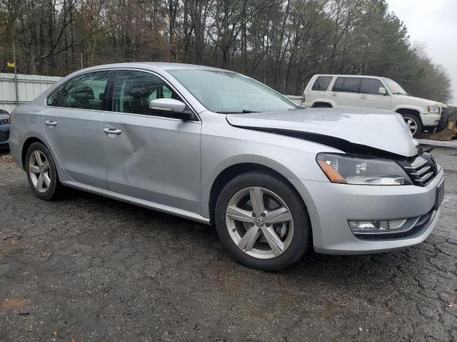 Photo 3 VIN: 1VWAT7A30FC100875 - VOLKSWAGEN PASSAT 