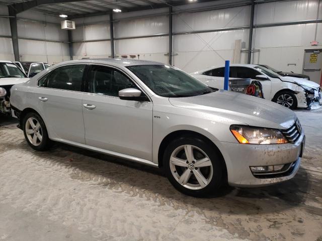 Photo 3 VIN: 1VWAT7A30FC120219 - VOLKSWAGEN PASSAT S 