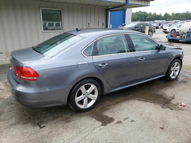 Photo 2 VIN: 1VWAT7A30FC121533 - VOLKSWAGEN PASSAT 