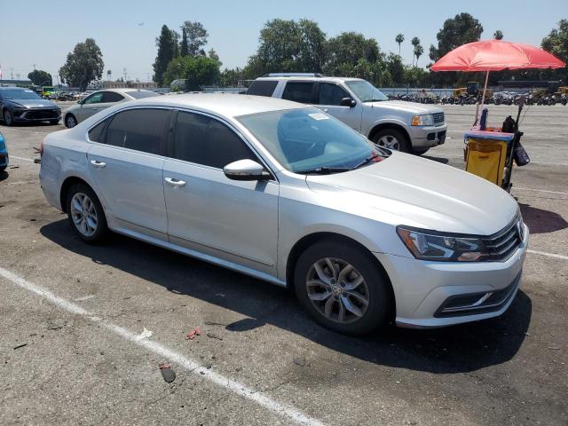 Photo 3 VIN: 1VWAT7A30GC003130 - VOLKSWAGEN PASSAT 