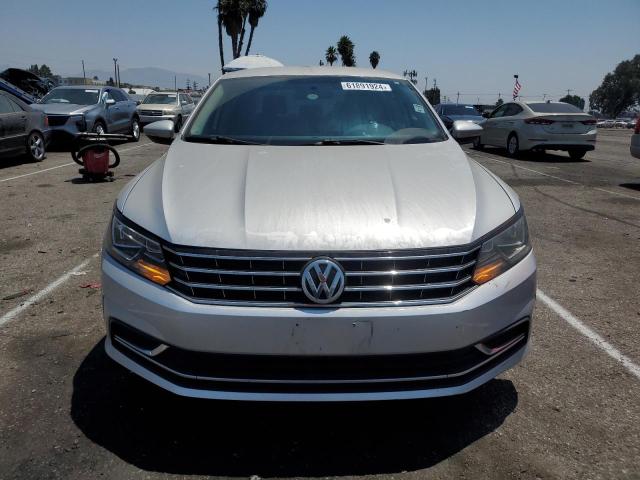 Photo 4 VIN: 1VWAT7A30GC003130 - VOLKSWAGEN PASSAT 