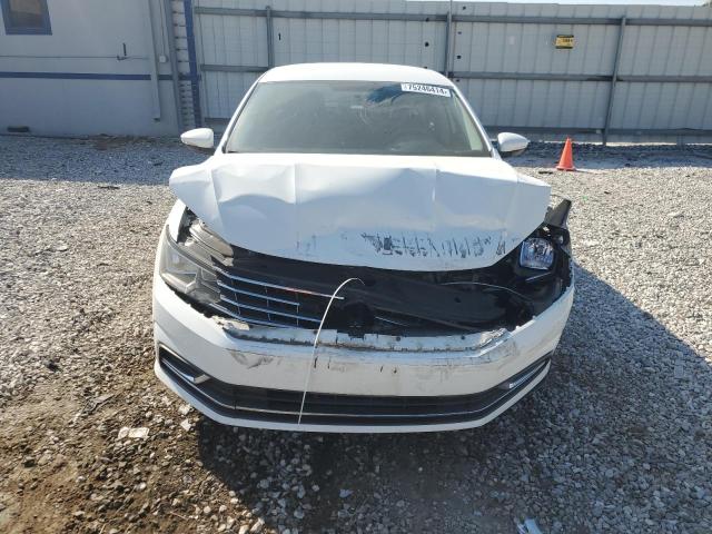 Photo 4 VIN: 1VWAT7A30GC020459 - VOLKSWAGEN PASSAT 