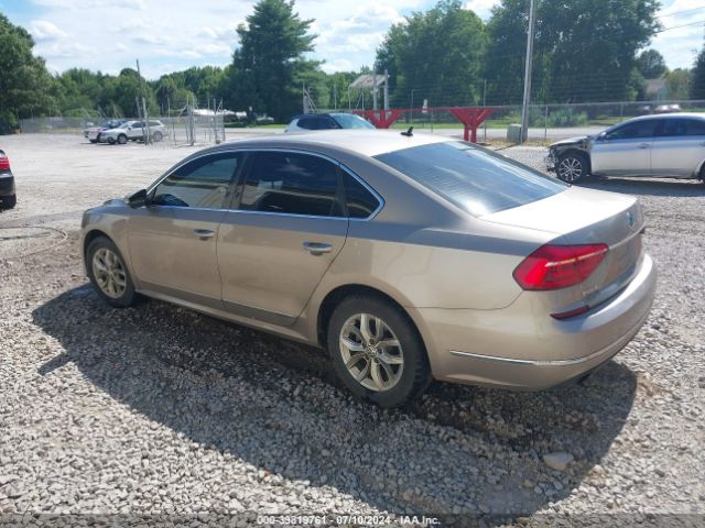 Photo 2 VIN: 1VWAT7A30GC022485 - VOLKSWAGEN PASSAT 