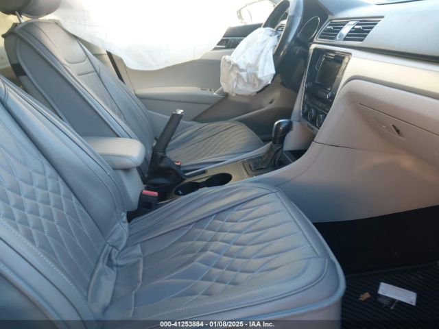 Photo 4 VIN: 1VWAT7A30GC048035 - VOLKSWAGEN PASSAT 