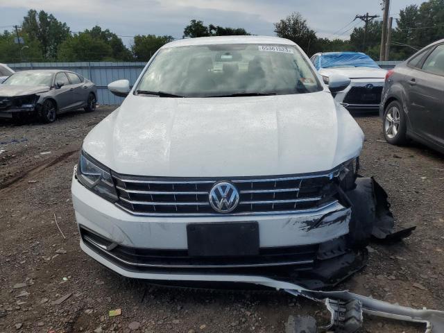 Photo 4 VIN: 1VWAT7A30HC014887 - VOLKSWAGEN PASSAT 