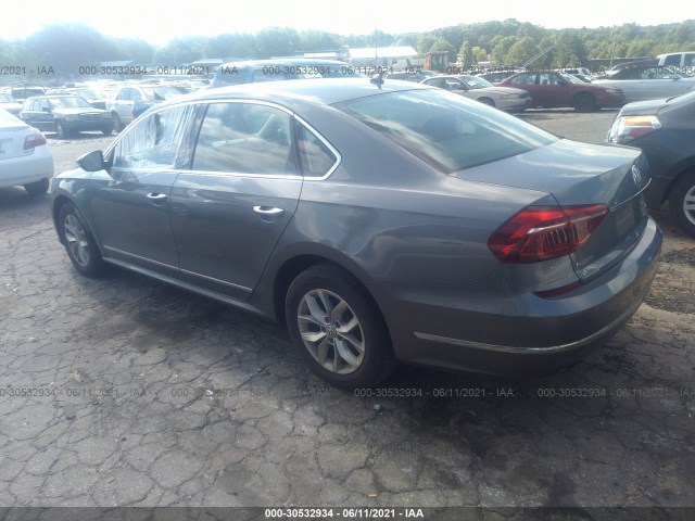 Photo 2 VIN: 1VWAT7A30HC027381 - VOLKSWAGEN PASSAT 