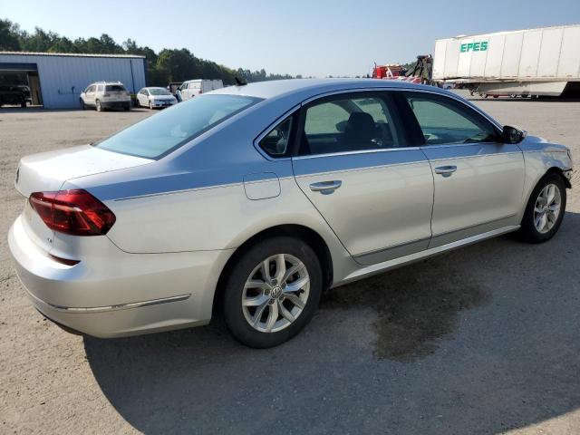 Photo 2 VIN: 1VWAT7A30HC061711 - VOLKSWAGEN PASSAT S 