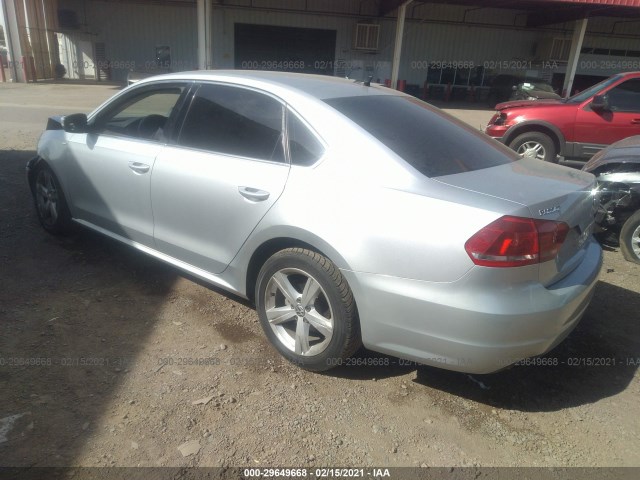 Photo 2 VIN: 1VWAT7A31EC057369 - VOLKSWAGEN PASSAT 