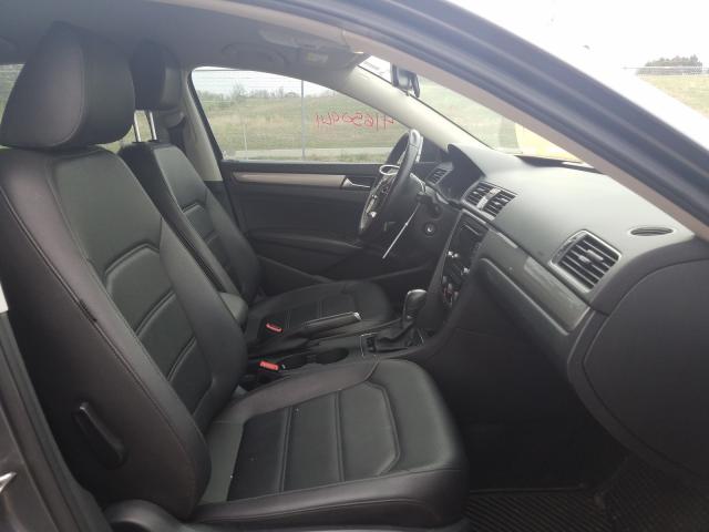 Photo 4 VIN: 1VWAT7A31FC033137 - VOLKSWAGEN PASSAT 