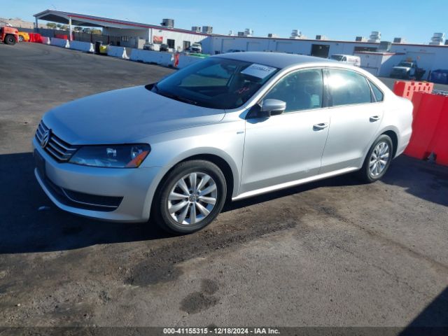 Photo 1 VIN: 1VWAT7A31FC034739 - VOLKSWAGEN PASSAT 