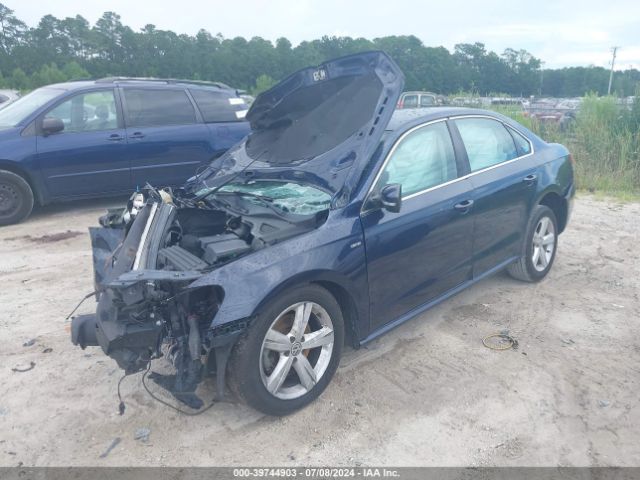 Photo 1 VIN: 1VWAT7A31FC095508 - VOLKSWAGEN PASSAT 