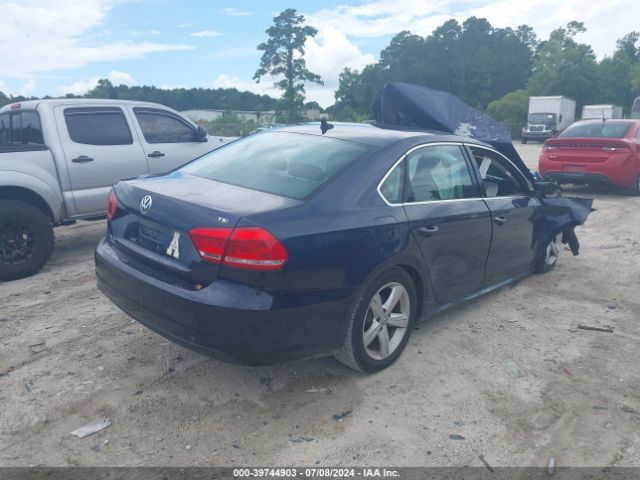 Photo 3 VIN: 1VWAT7A31FC095508 - VOLKSWAGEN PASSAT 